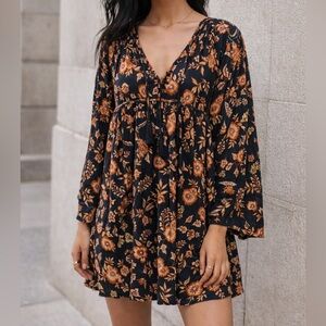 NWT Billabong Black Floral Long-Sleeve Babydoll Dress